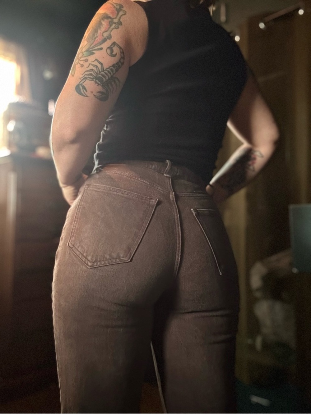 Abercrombie & Fitch 90s Straight Ultra High-Rise Brown Jeans